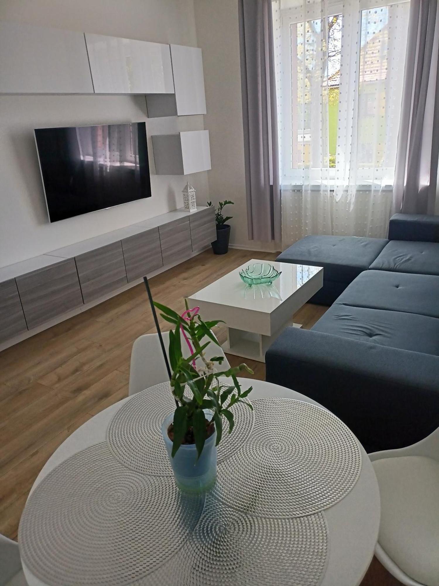 Apartament Slowackiego 41 Єленя-Ґура Екстер'єр фото
